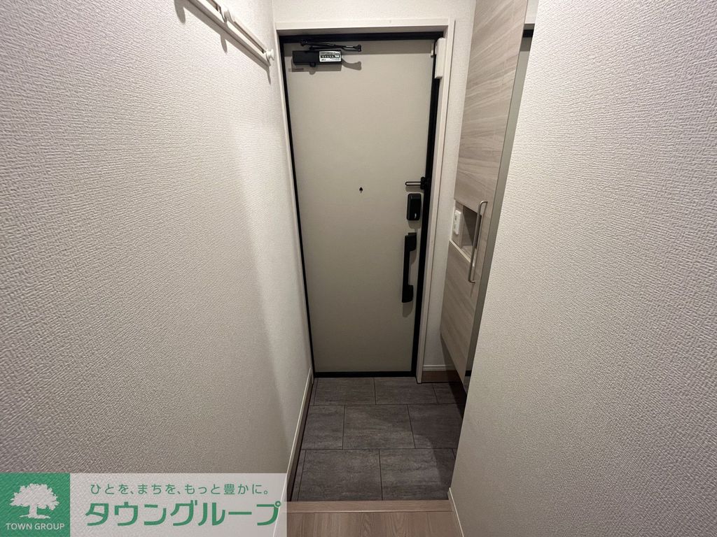 玄関　★お問い合わせはタウンハウジングまで★