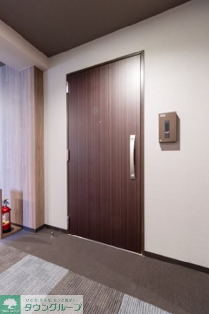 エントランス　※写真は同タイプ住戸です。