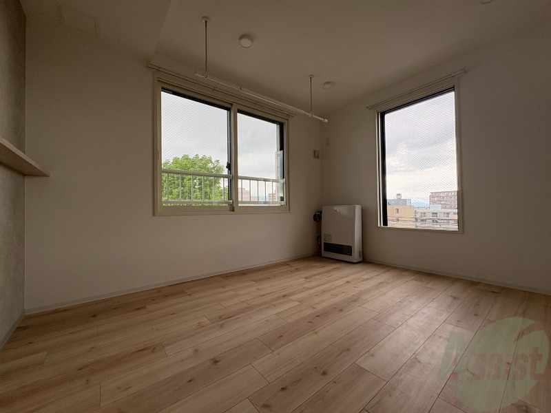 居室・リビング　広くてキレイなお部屋が広がっていて、充実した生活が送れそう。