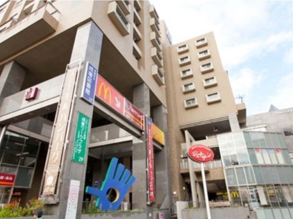 図書館　板橋区立成増図書館（図書館）まで700m