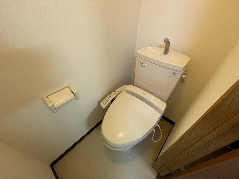トイレ　参考写真