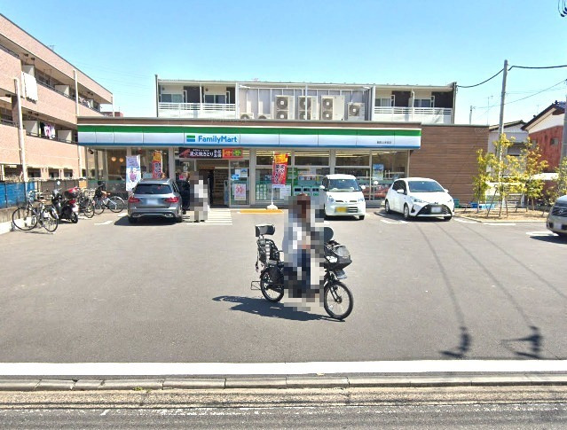 コンビニ　ファミリーマート 鶴見上末吉店（コンビニ）まで485m