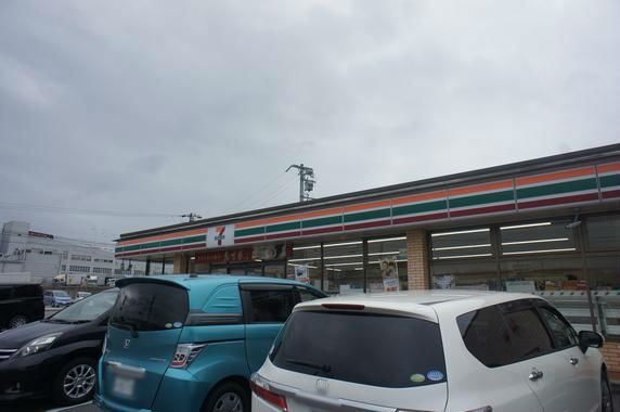 コンビニ　セブンイレブン長久手前熊寺田店（コンビニ）まで761m