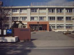 小学校　貝塚市立南小学校（小学校）まで289m