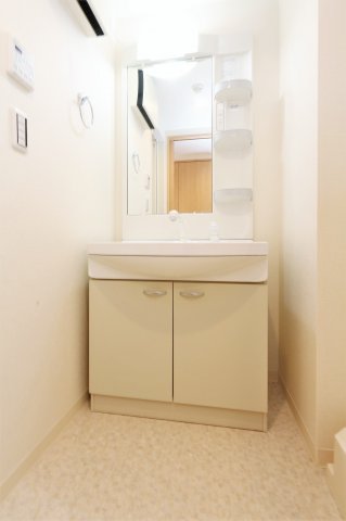 洗面設備　同物件・別部屋（参考写真）