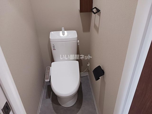 News Rowのトイレ写真