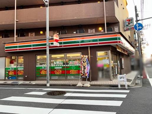 コンビニ　セブンイレブン大田区蒲田本町2丁目店（コンビニ）まで338m