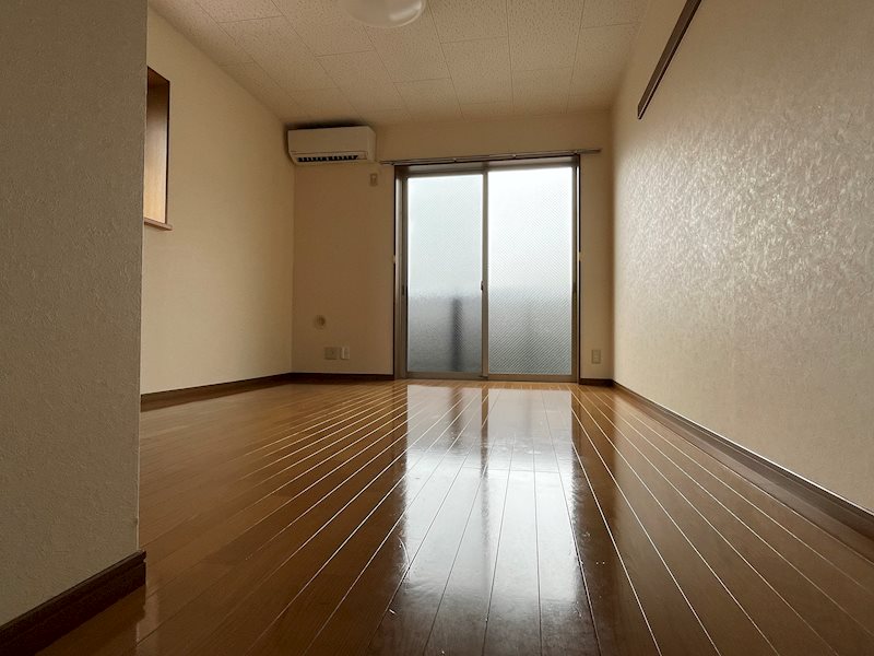 居室・リビング　別部屋参考写真掲載。