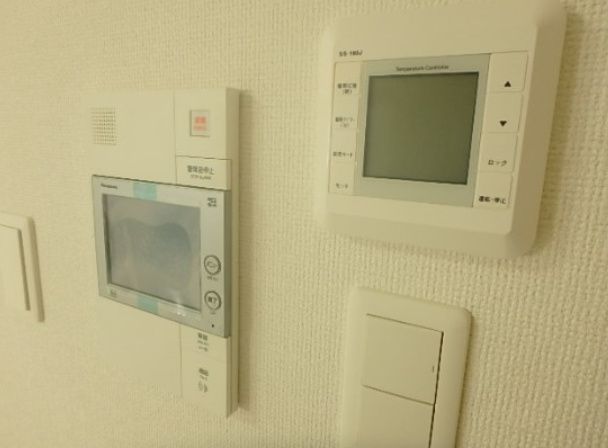 セキュリティ　☆モニター付きインターホン☆