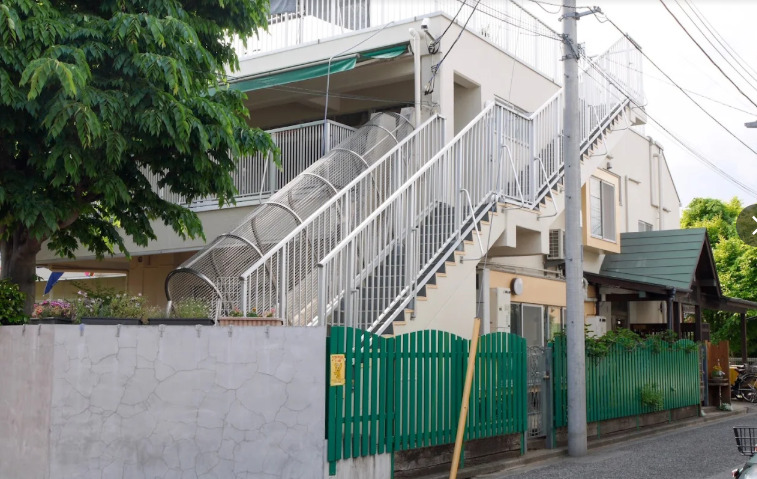 幼稚園・保育園　烏山杉の子保育園（幼稚園・保育園）まで298m