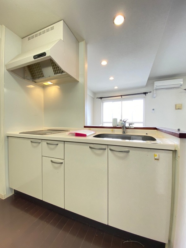 キッチン　※別部屋参考写真