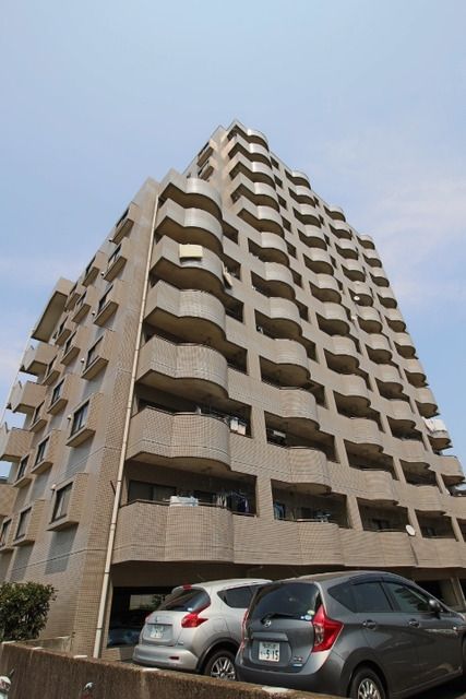 建物外観　エレベーター付きマンション