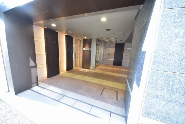 エントランス　セントラルクリブ六本木II