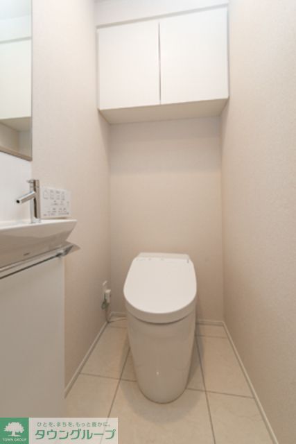 トイレ　※写真は同タイプ住戸です。