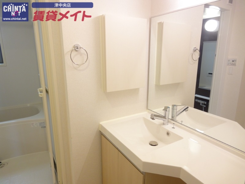 洗面設備　同タイプ写真