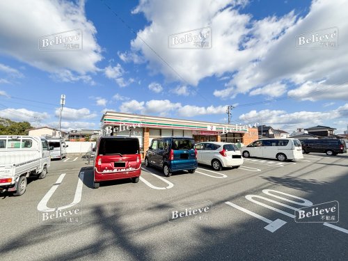 コンビニ　セブンイレブン 久留米長門石店（コンビニ）まで438m