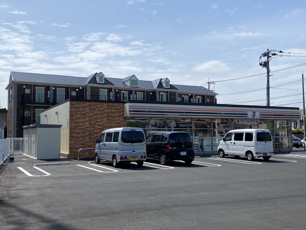 コンビニ　セブンイレブン 久留米国分中央店（コンビニ）まで621m
