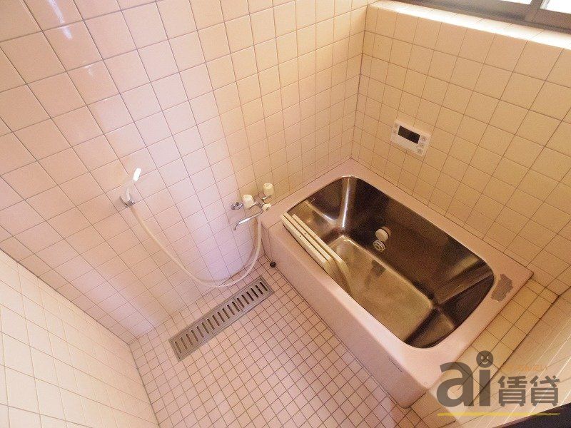 西武池袋線 入間市駅 徒歩25分 2階建 築34年の風呂写真