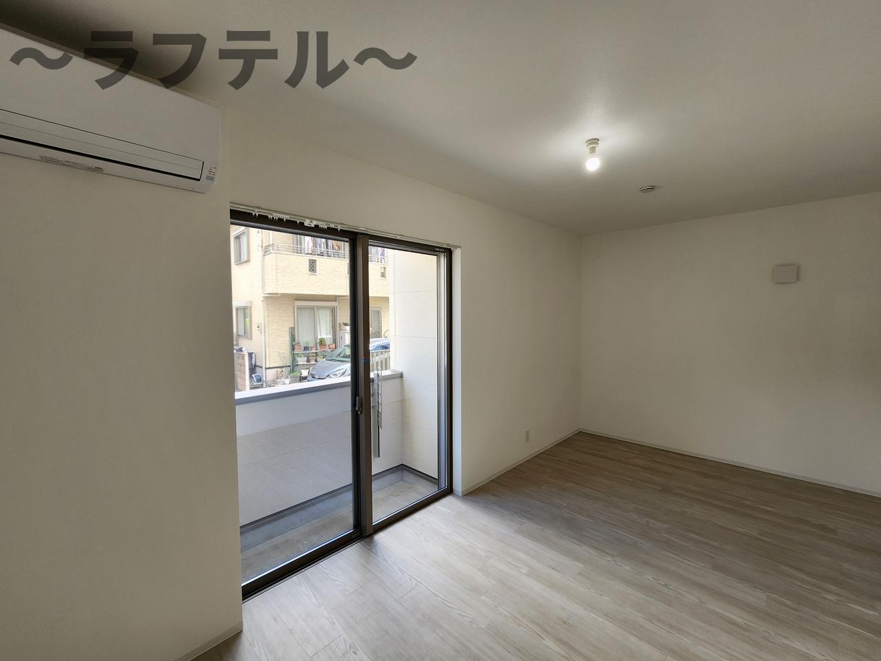 居室・リビング　同メーカー施工　別部屋イメージ写真