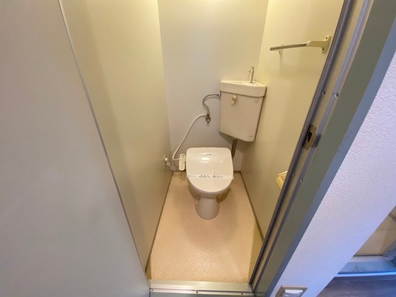 トイレ　※別部屋の写真です