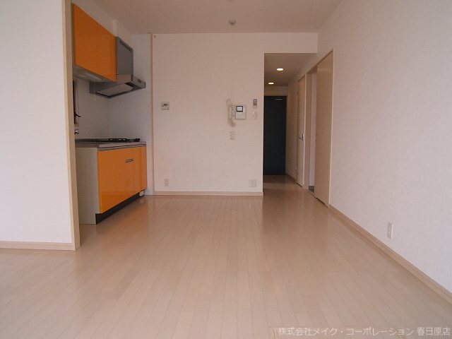 マイスフォレスト春日原の居間写真