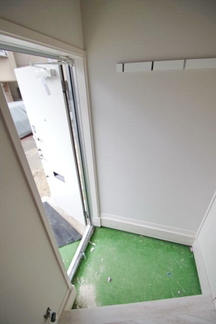 玄関　★お問い合わせはタウンハウジングまで★