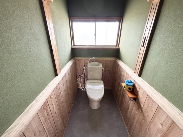 垂水貸家のトイレ写真