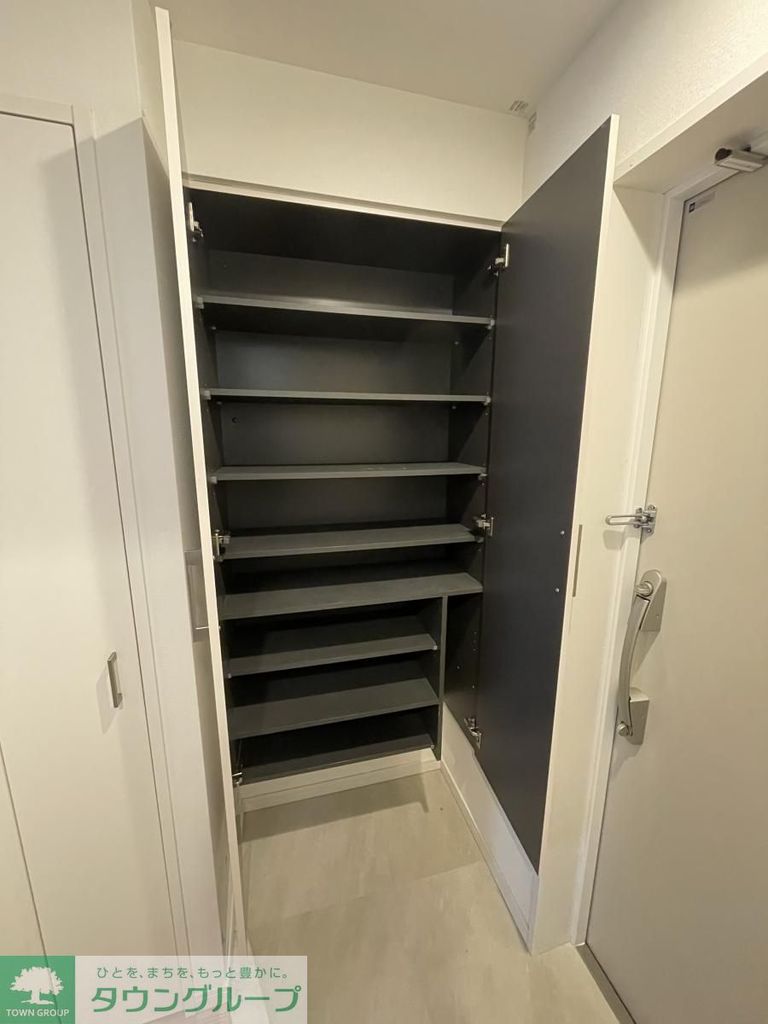 玄関　収納