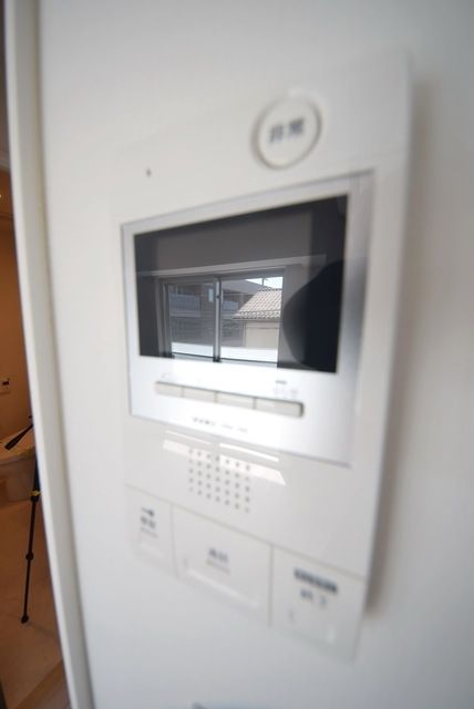 セキュリティ　★安心のモニター付きインターホンです★