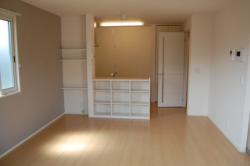 居室・リビング　※同建物同型反転タイプのお部屋