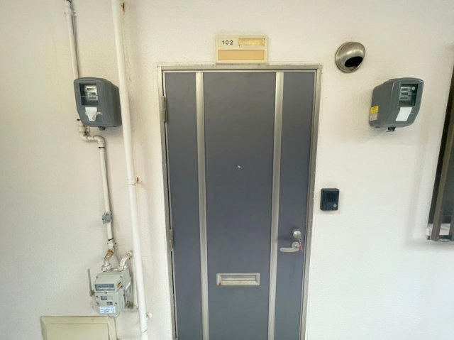 玄関　※退去前の為、写真と現状が異なる場合がございます