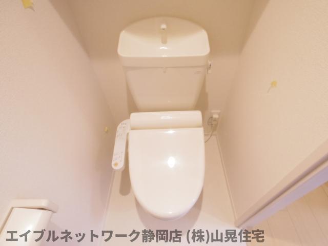 トイレ　トイレもきれいです
