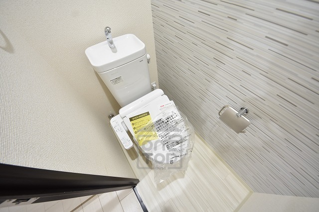 地下鉄谷町線 太子橋今市駅 徒歩5分 3階建 築7年のトイレ写真