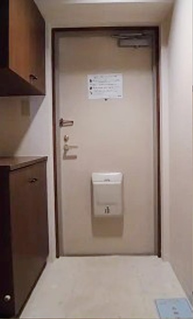 玄関　別部屋同仕様タイプ