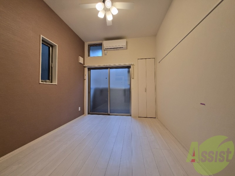 居室・リビング　６．３帖の洋室です。明るい雰囲気のあるお部屋です。