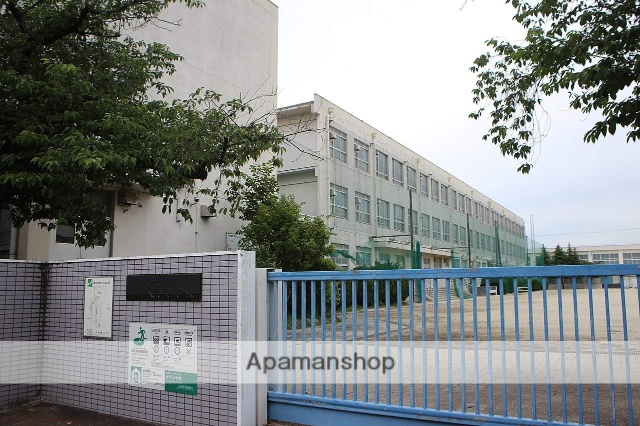 小学校　大手小学校（小学校）まで400m