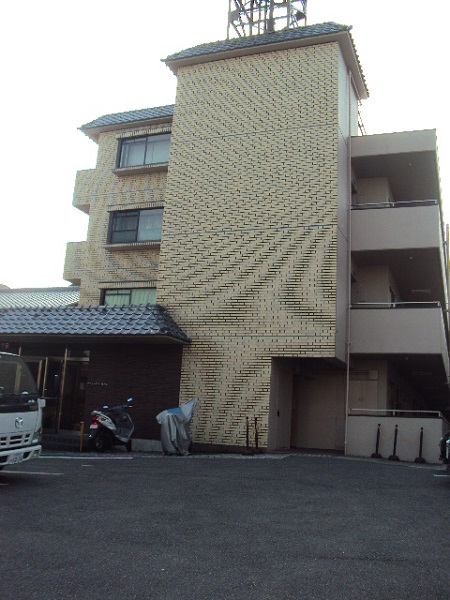 グランハイツ西ノ京の外観写真