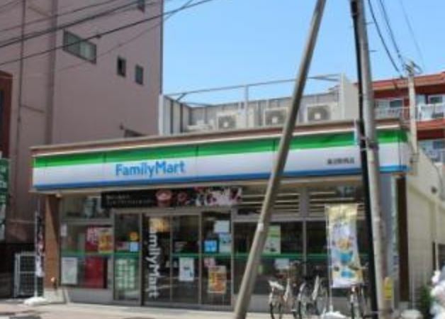 コンビニ　ファミリーマート蓮沼駅西店（コンビニ）まで423m