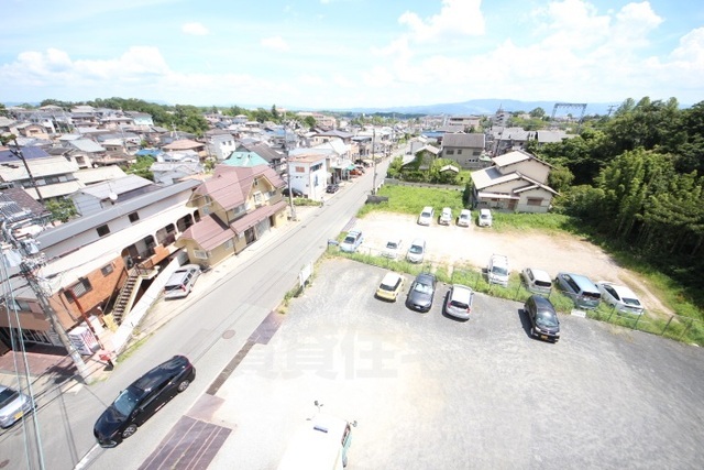 【奈良市西大寺赤田町のマンションの眺望】