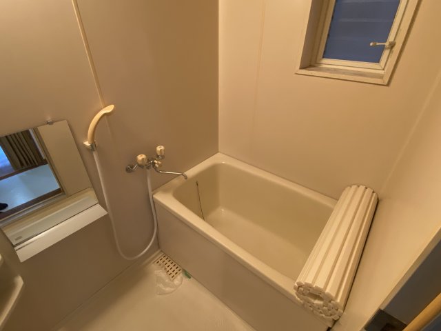 バス・シャワールーム　お風呂で日々の疲れを落としましょう