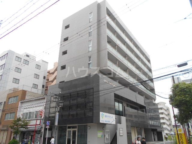 名古屋市熱田区三本松町のマンションの建物外観