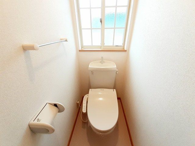 【大垣市領家町のアパートのトイレ】