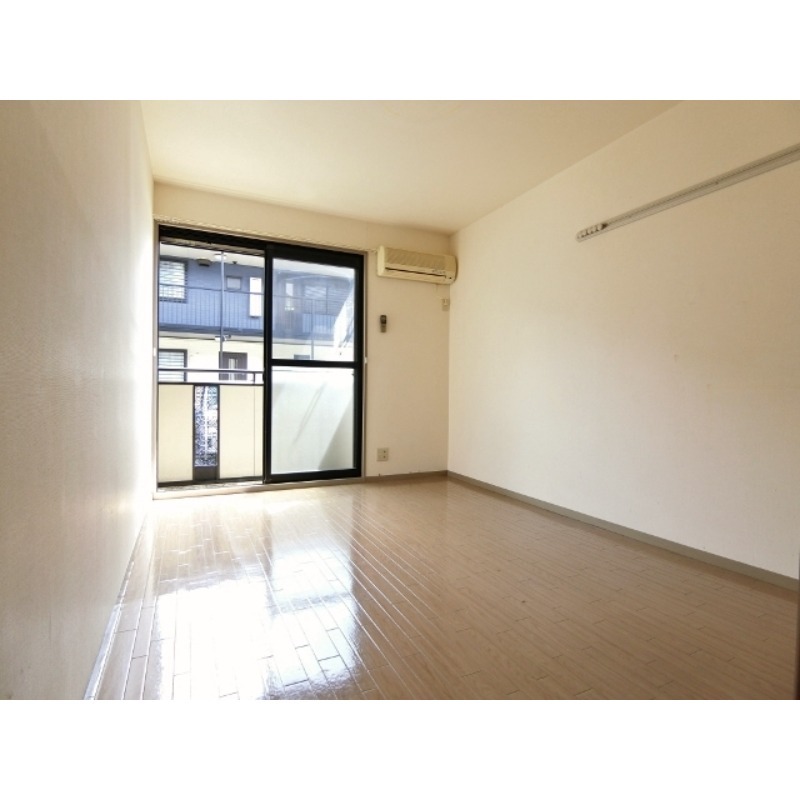 居室・リビング　図面と現状に相違がある場合には現状を優先