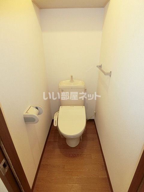 【コンフォールBのトイレ】