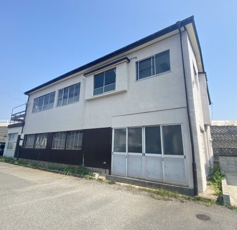 川越町当新田　居住用の建物外観