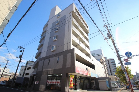 広島市中区舟入川口町のマンションの建物外観