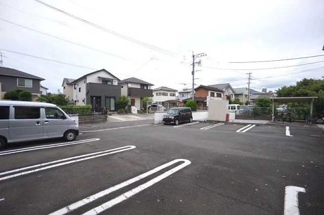 【ランドコア木屋瀬の駐車場】