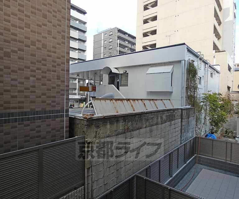 【京都市上京区菱屋町のマンションの眺望】