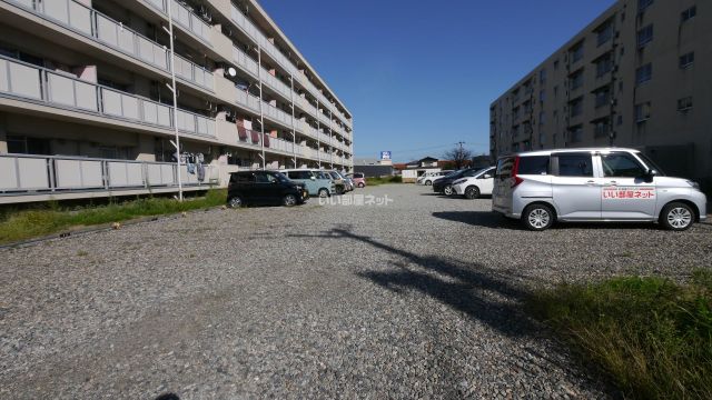 【ビレッジハウス宝田1号棟の駐車場】