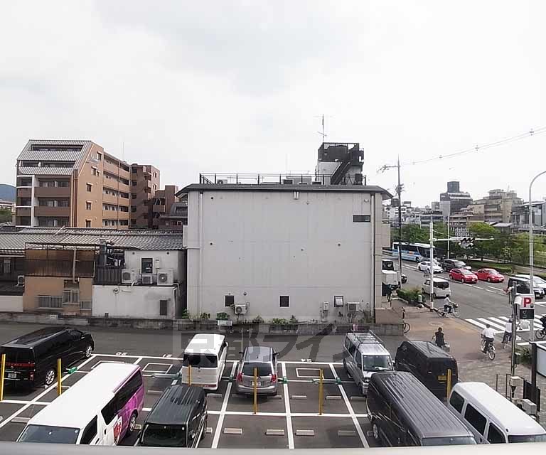 【京都市左京区孫橋町のマンションの眺望】